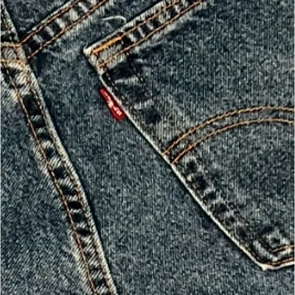 Levi's Light Blue Frayed Hem Jean Shorts - Picture 7 of 7